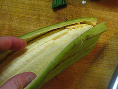 Jamaican Plantain - Peeling