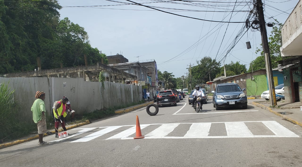 pedestrian_crossing_labour_day_2022.jpeg