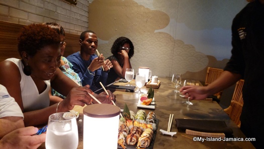 Sandals_MontegoBay_team_jamaica_eating