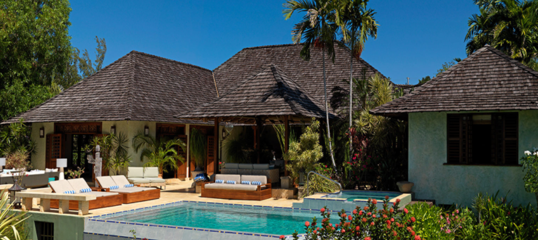 Jamaican Rentals With Staff | Amanoka Jamaica (Photo Credit: Amanoka.com)