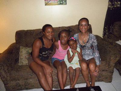Mommie and daughters
