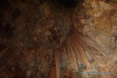 Jamaican Cave - Alien Features?