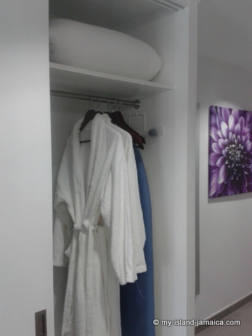 Closet At Riu Palace Jamaica