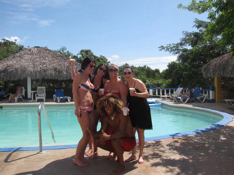 guests_at_blue_hole_jamaica guests_at_blue_hole_jamaica