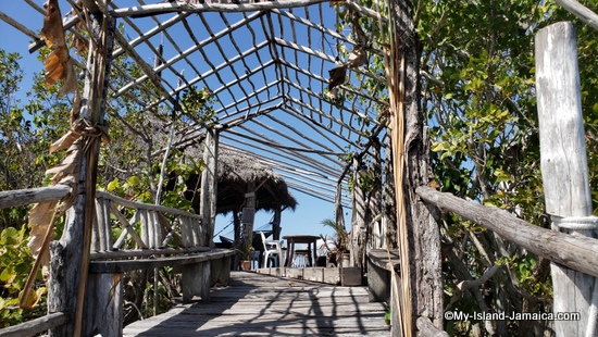 calico_jacks_pirate_shack_negril_entrance
