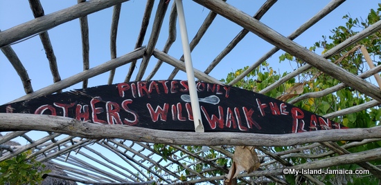calico_jacks_pirate_shack_negril_entrance_roof