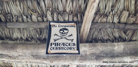 calico_jacks_pirate_shack_negril_pirate_territory_sign