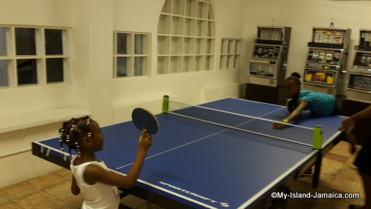 cheap_hotels_in_montego_bay__sea_gardens_resort_table_tennis