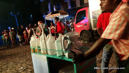 christmas_tree_lighting_skyjuice