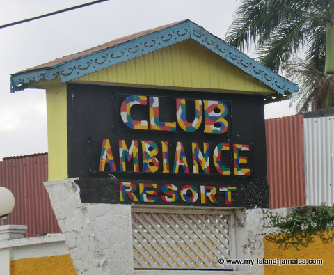 club_ambiance_jamaica_sign
