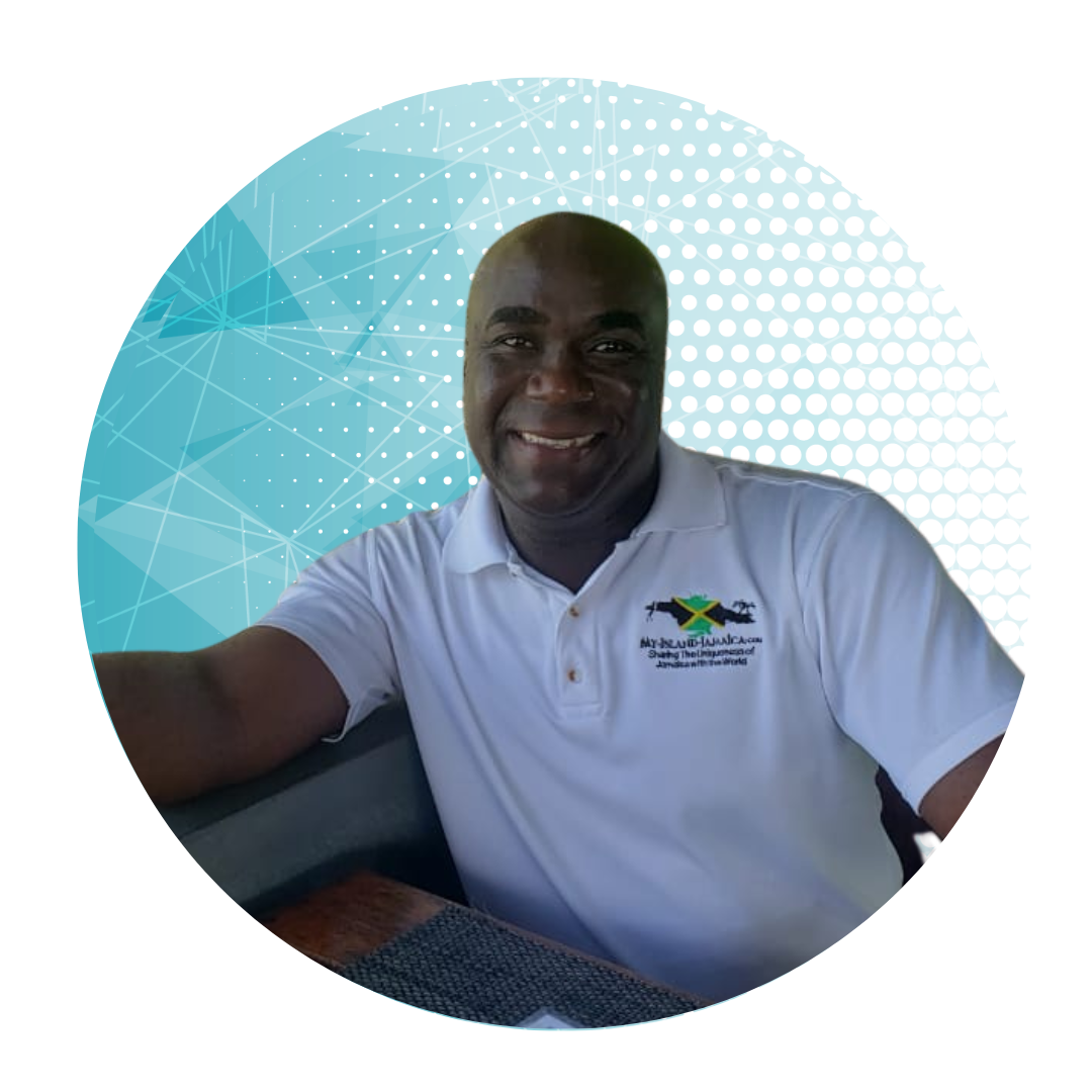 contemporary_wellesley_gayle_2024_luna_sea_inn_round_transparent