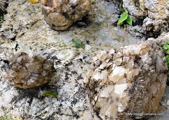 pieces of crystal rocks