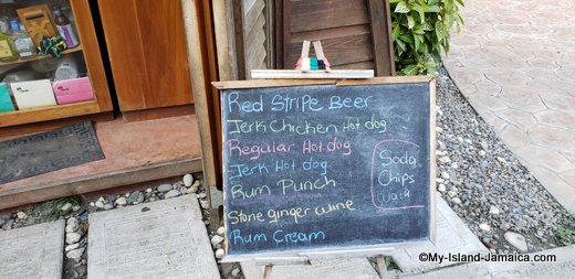 dunns_river_falls_food_and_snacks