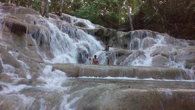 Extreme Vacation 2016 - Climbing Dunn's River Falls