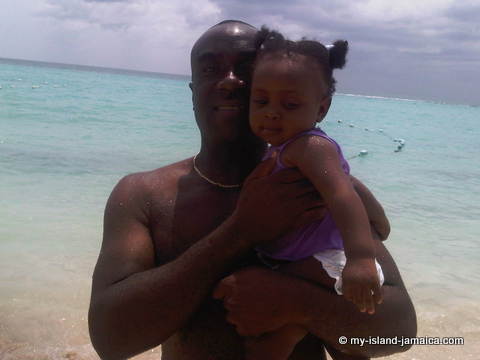 family_aliana_gayle_and_wellesley_at_negril_beach family_aliana_gayle_and_wellesley_at_negril_beach