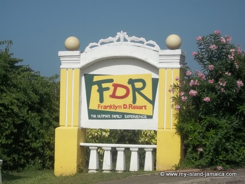 fdr_resort_in_jamaica_entrance
