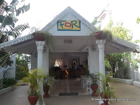 fdr_resort_in_jamaica_front_desk fdr_resort_in_jamaica_front_desk