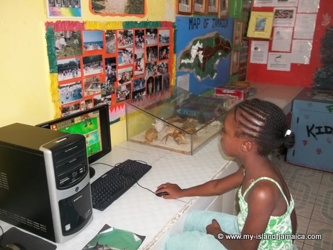 kids computer room at fdr resort