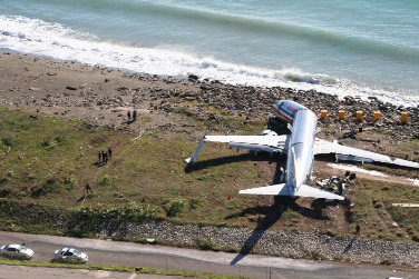 flight_331_between_road_and_sea