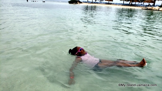holiday_inn_montego_bay_aliana_floating_in_water.jpg