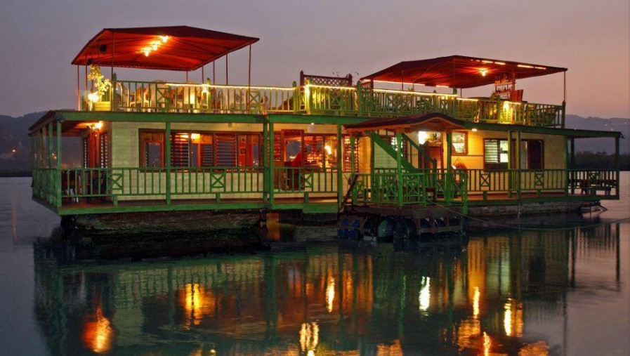 houseboat_grill_freeport