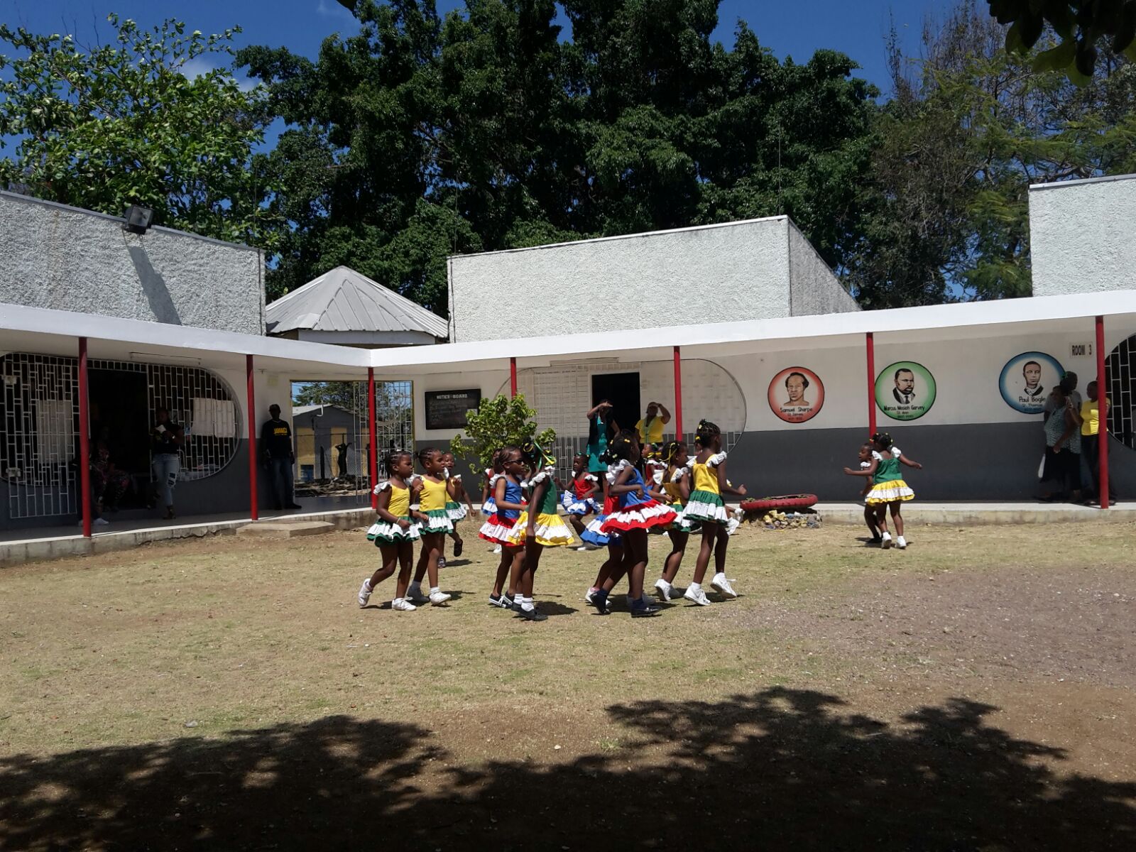 jamaica_day_2017_kids_dance_2