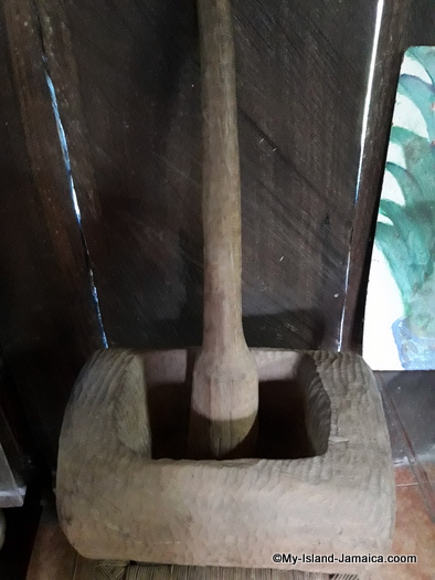 jamaican_maroon_charlestown_mortar_and_pestle