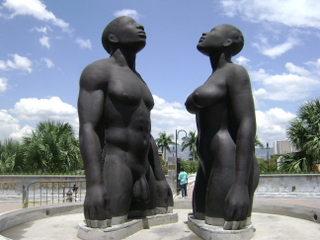 jamaican_photos_emancipation_park_statues