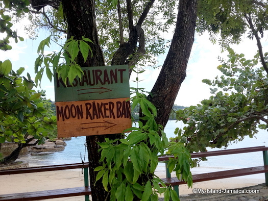 james_bond_beach_bar_restaurant