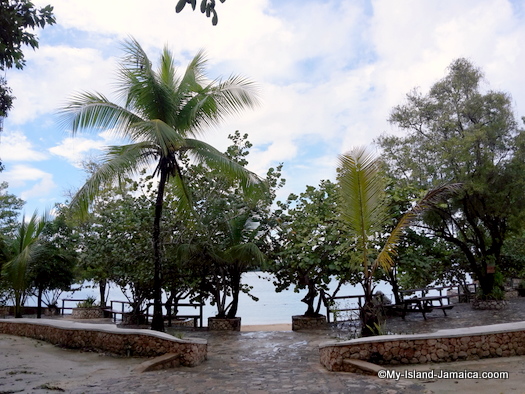 james_bond_beach_view