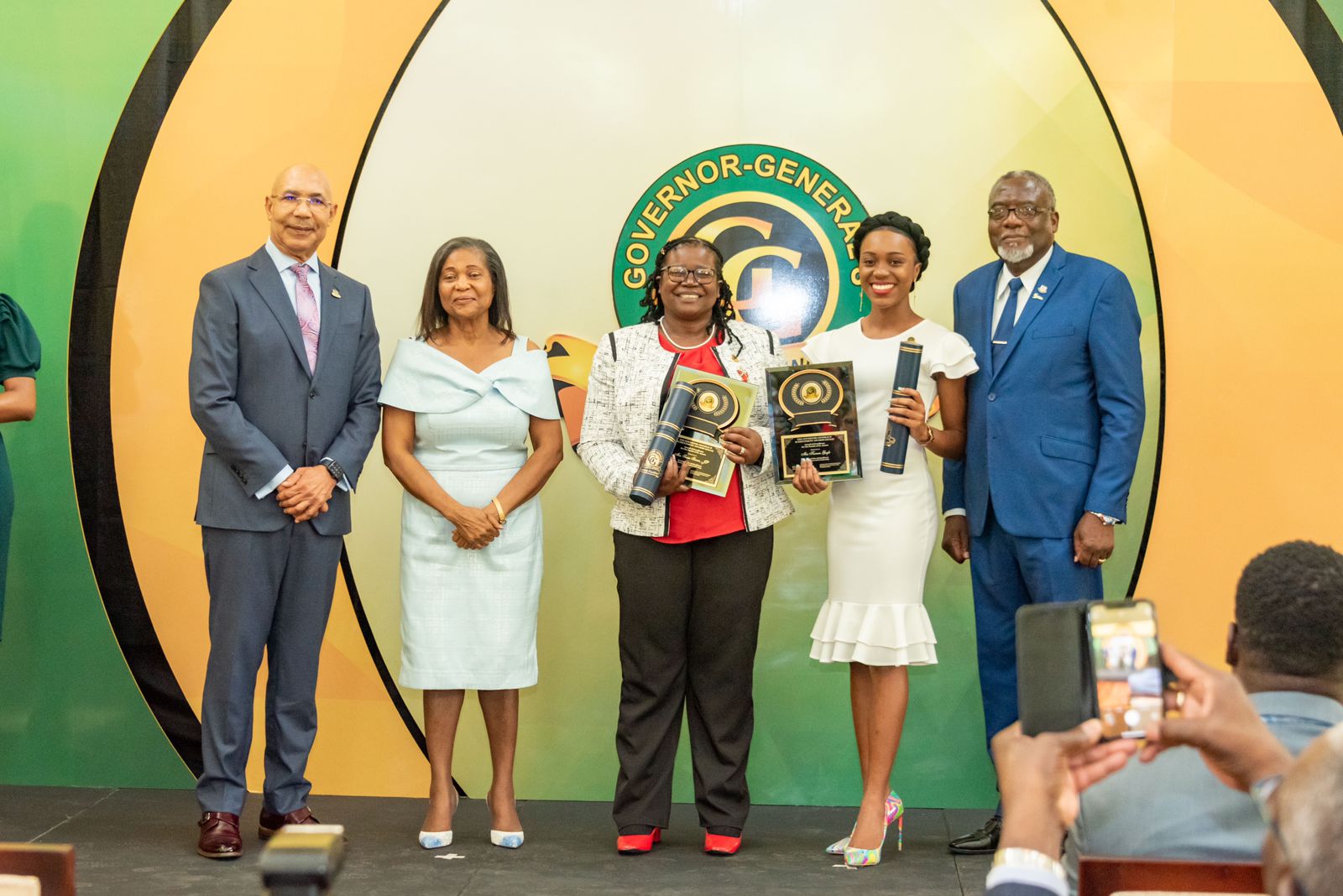 karena_gayle_governor_general_award_with_custos_pitkin karena_gayle_governor_general_award_with_custos_pitkin