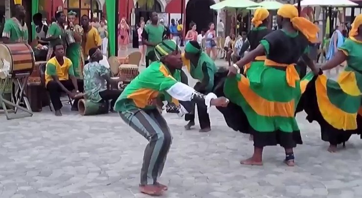 kumina_dancing_in_jamaica