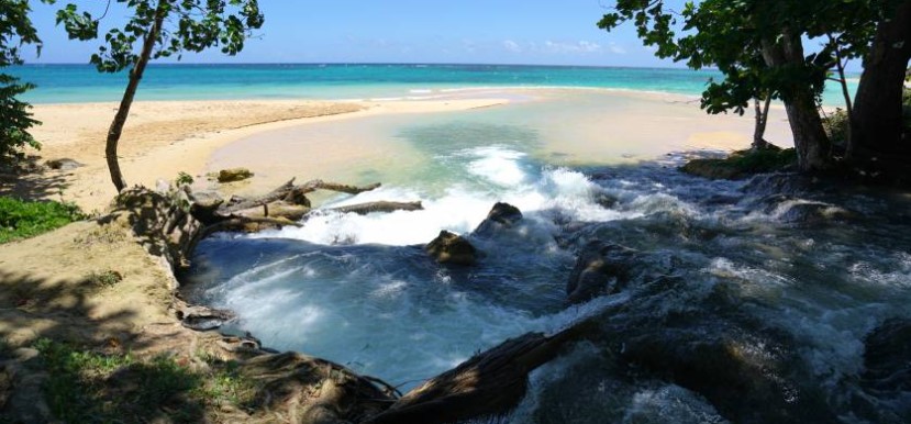 laughing_waters_moon_jamaica