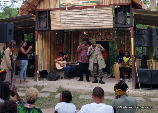 luciano_reggae_one_way_ticket