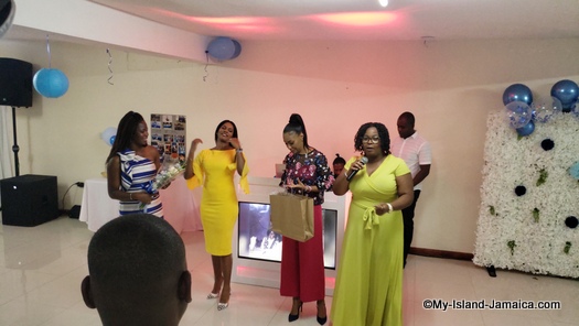 mannings_reunion_ward_gifts