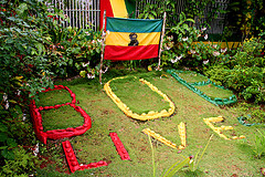 Bob Lives sign at nine Miles