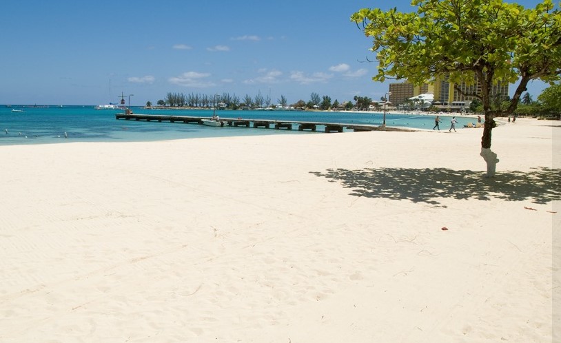 ocho rios bay beach (Pier)