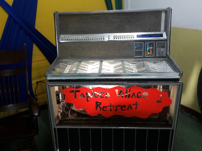 old_jamaican_juke_box_at_tapioca_village_retreat_2017