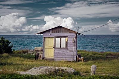 <b> <font color=red>Photo Contest Entry #3</font></b><br>tiny shack house