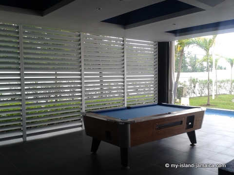 pool table at hotel riu