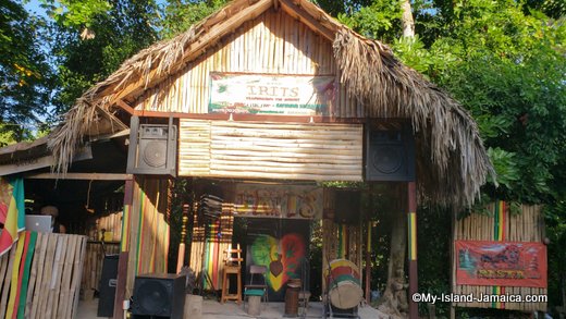 rastafari_indigenous_village_irits_center_stage