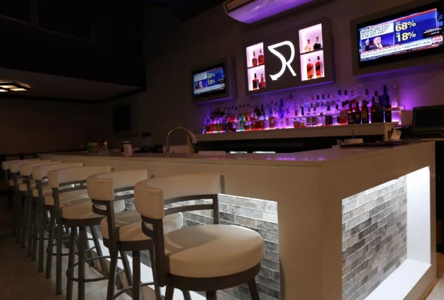 Montego Bay vs Ocho Rios | Reno Casino and Bar - Ocho Rios