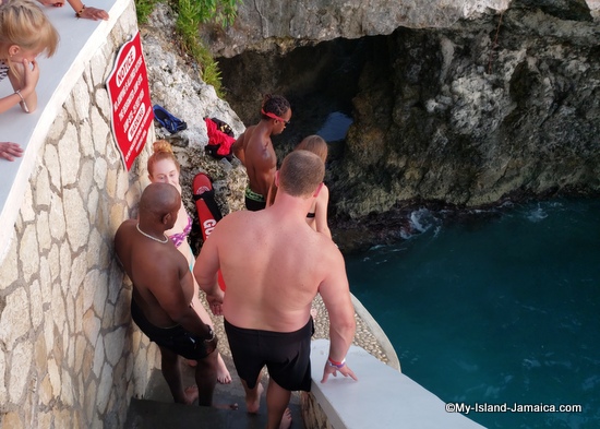 ricks_cafe_jamaica_cliff_height
