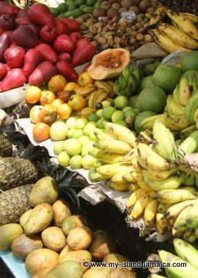 roadside fruit stand in the middle of no where in Jamaiaca