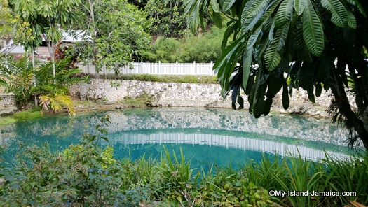 roaring_river_jamaica_blue_hole