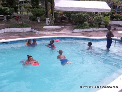 tapioca jamaica pool