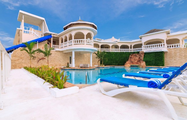 travellers_beach_resort