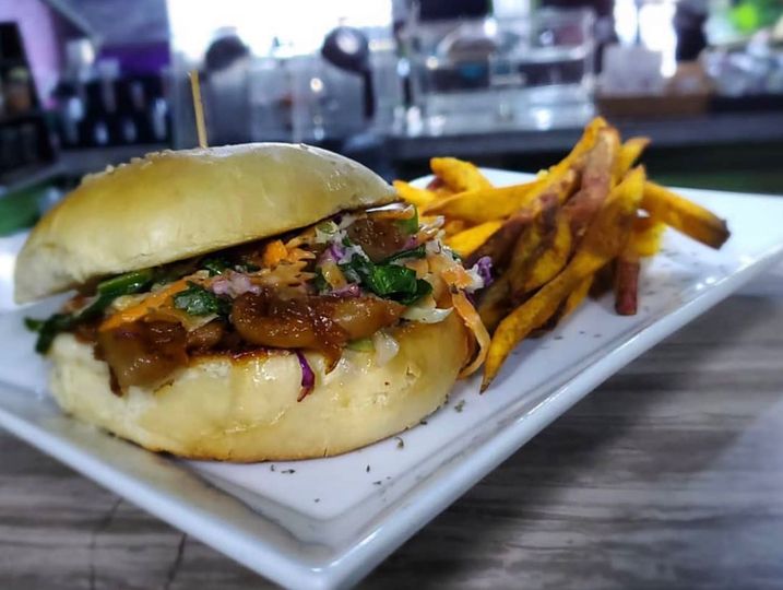 Mobay Burgers | DLE Café - Vegan Burger