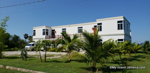 villa_in_jamaica_ivys_cove_property