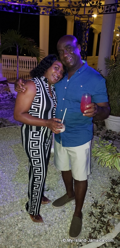 wellesley_gayle_and_wife_at_grand_palladium_10_anniversary